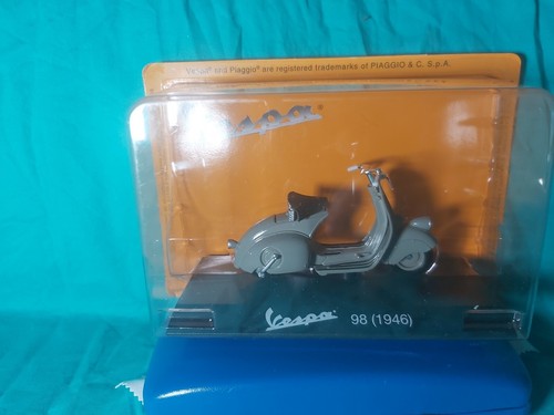 Vespa fabbri - (, )