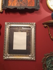 Grande cornice originale