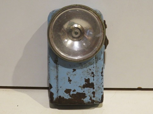 Vecchia torcia portatile - portatile, cesar