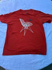 T-Shirt Sedia Eames × Uniqlo