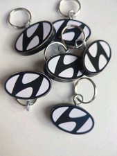 Hyundai portachiavi in legno