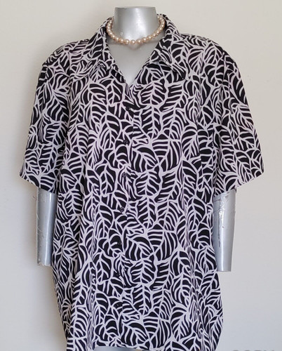 Nwt maggie barnes - nwt,