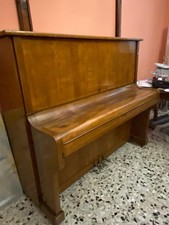 Pianoforte Verticale in noce, Welz&Sohn, 3 pedali, 88 note 