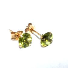 Orecchini A Chiodo In Oro 9 Ct