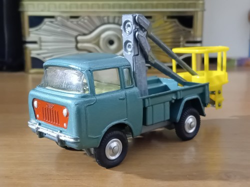 Corgi toys jeep - toys, 1:50,