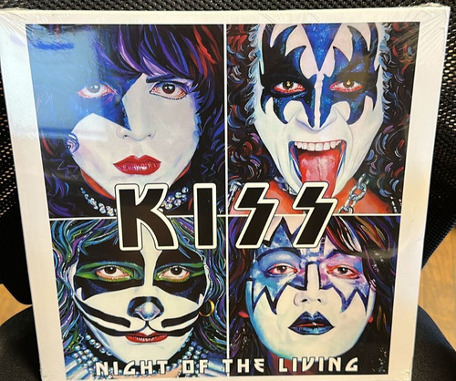 Kiss night the living - night,