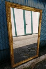 Elegante specchiera dorata