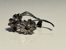 Spilla Antica Argento Con Fiori E Foglie In Filigrana