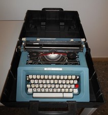 olivetti macchina da scrivere