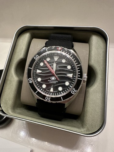 Nuovo orologio subacqueo - nuovo, uomo