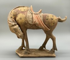 Grande cavallo in ceramica dipinta dinastia Tang cinese VIII/IX secolo qualità museale