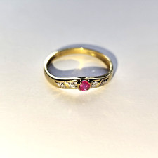 Anello in oro giallo rubino 8