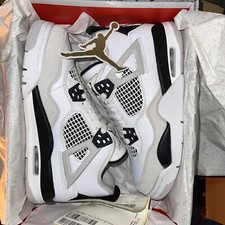 Nike Air Jordan 4 Retro