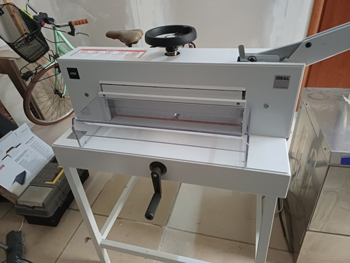 Tagliacarte professionale - tagliacarte,