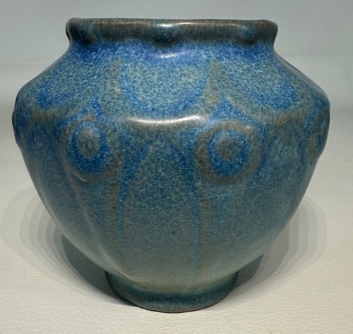 Antico vaso ciotola armadio
