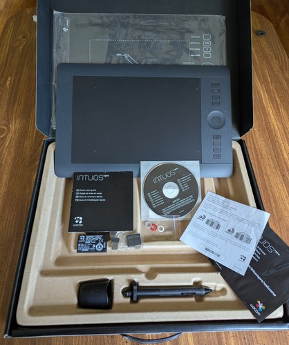 Wacom intuos pro medium - wacom,