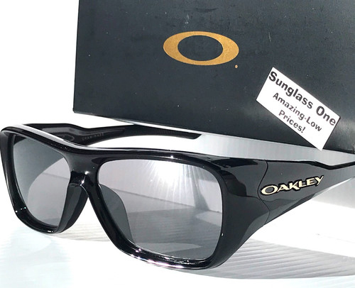 Nuovi occhiali sole oakley - nuovi, da