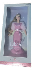 Bilancia Barbie Bambola Collezione Lo Zodiaco Etichetta Rosa 2004 Mattel C3824