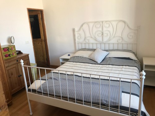 Letto matrimoniale con