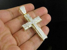 Ciondolo uomo 2,50 ct tondo