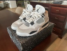 Taglia 8,5 - Jordan 4 nero militare (con scatola e ricevuta)