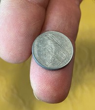 1992 small 100 lire coin with