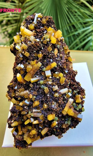 Wulfenite mimetite cm - ►,