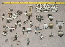 Gruppo di 30+ Condensatori