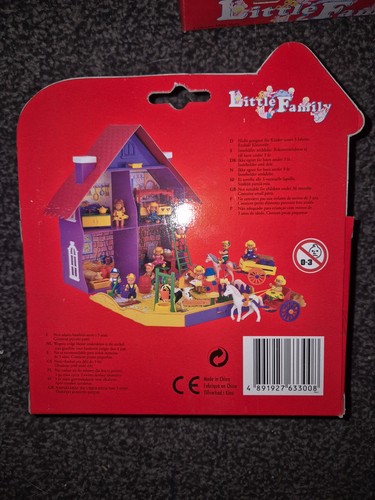 Piccola famiglia - piccola,