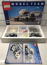 Lego model team - team, rig