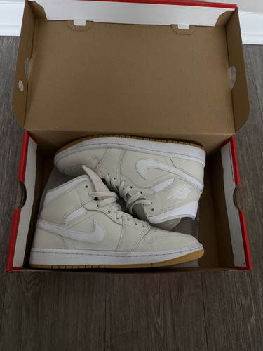 Nike air jordan mid top - air,