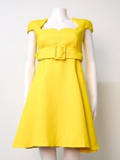 Mini abito con cintura gialla Versace 2021