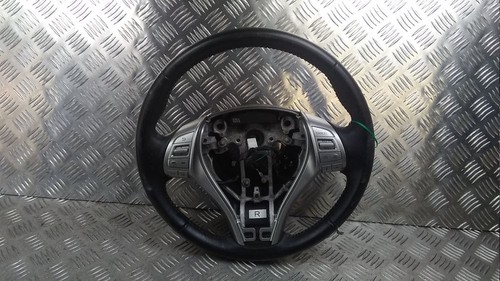 Volant direction nissan - volant,