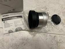 Sigma 30mm-F/2.8 Attacco