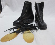 Stivali da pattinaggio a rotelle JB nuovi vecchi stock non forati più piccoli del mondo taglia LOL ? J10 ?