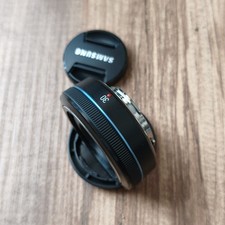 Samsung NX 30 mm f/2 obiettivo