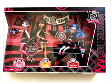 2011 monster high fearleaders - 2011~monster,