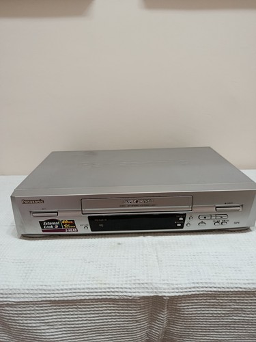 Videoregistratore vhs super - vhs,