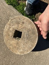 Antica affilatrice pietra