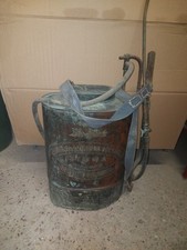 Due Antiche Pompe Verde Rame