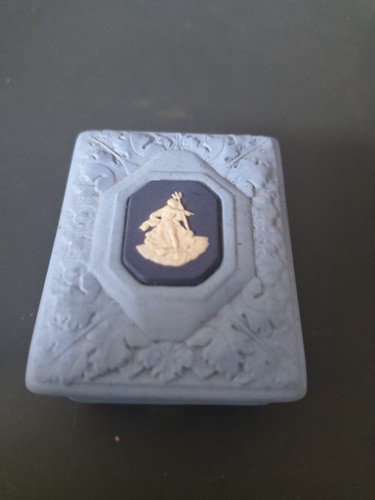 Scatola wedgwood blu tricolore - wedgwood,