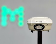 Trimble R8 modello 3 GPS Glonass Galileo RTK ricevitore di rilevamento con radio 450-470MHZ