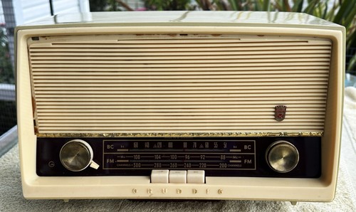 Vintage 1961 grundig fm - vintage,