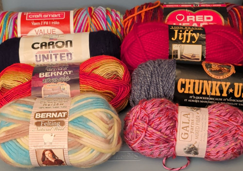 Red heart caron bernat lion - bernat,