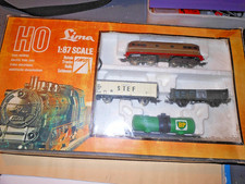 Confezione completa di un treno merci con loco diesel F.S. Lima HO