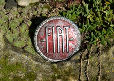 EMBLEMA / DISTINTIVO AUTO