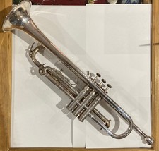 Tromba Besson - Vintage. Cromata con tasti in madreperla.