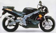 SUZUKI RG 125 RICAMBI VARI MOTORE CARENE SELLE FARI CERCHI PINZE DISCHI STOP 94