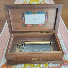 Music box vintage reuge - music, sainte