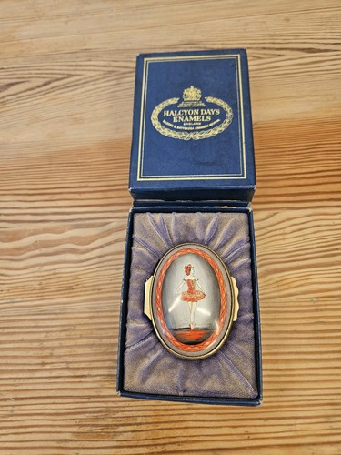 Halcyon days reuge musical - days, box